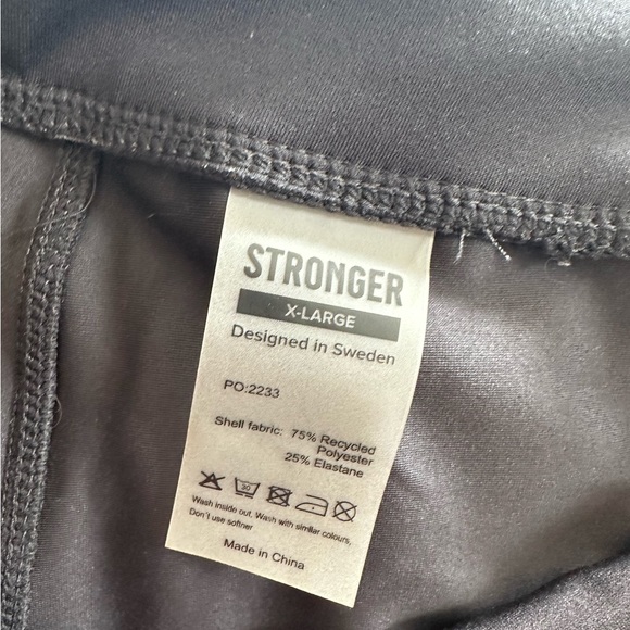 STRONGER LABEL Mesh Emblem Leggings - Picture 7 of 8
